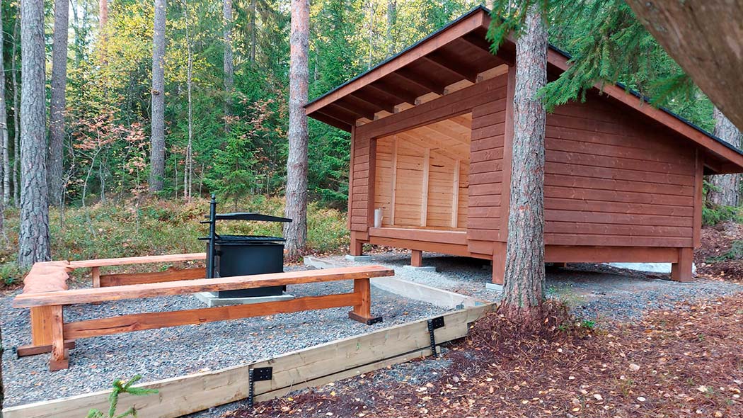 Fiskträsk's new lean-to shelter was completed - new service structures in  Sipoonkorpi National Park respond to increased demand 